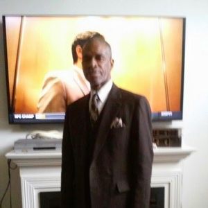 Meet your Posher, Gregory